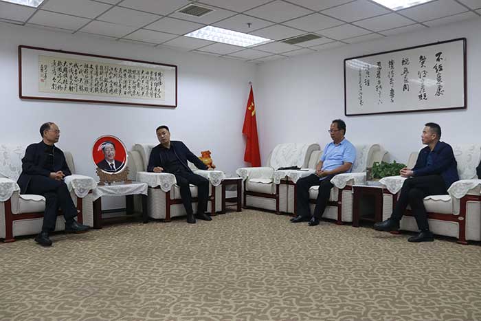 宋部長聽取內(nèi)蒙辦事處匯報工作開展情況